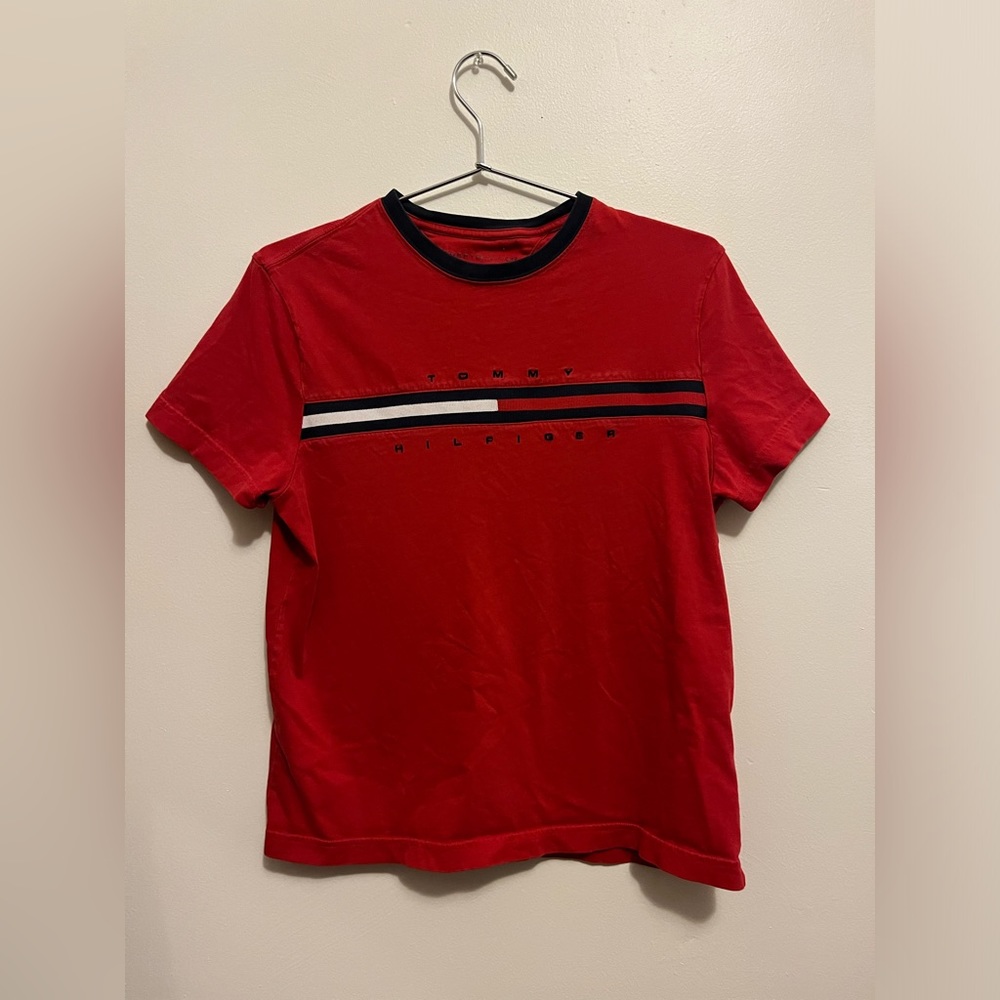 Tommy Hilfiger T Shirt, red size S
